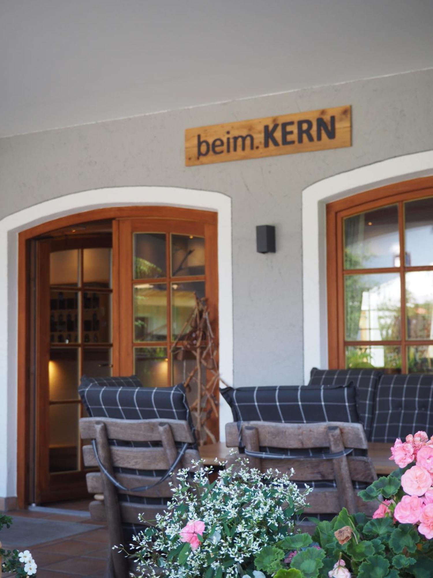 Hotel Garni Kern Halfing Kültér fotó